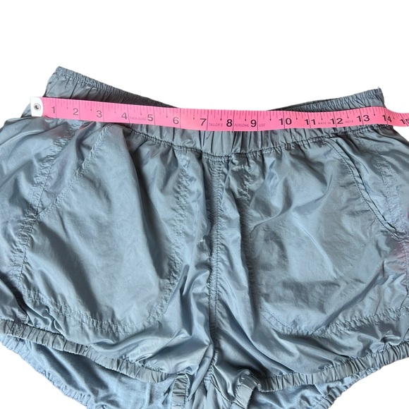 FP Movement By Free People Sunshine Bubble Hem Short Size S Cosmic Sea - Picture 5 of 12